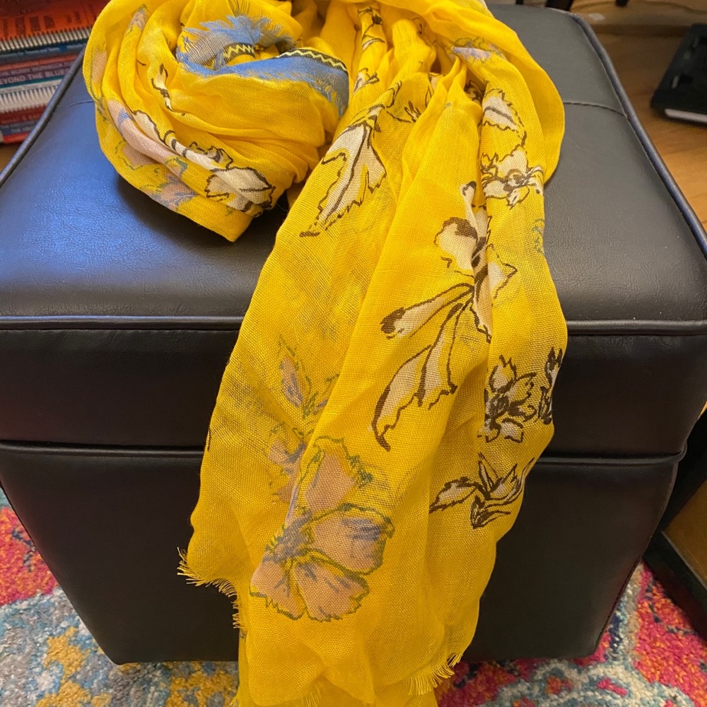Yellow floral GAP scarf